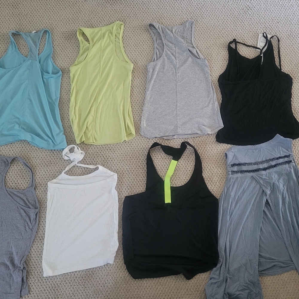 Tank tops - Picture 4 of 6